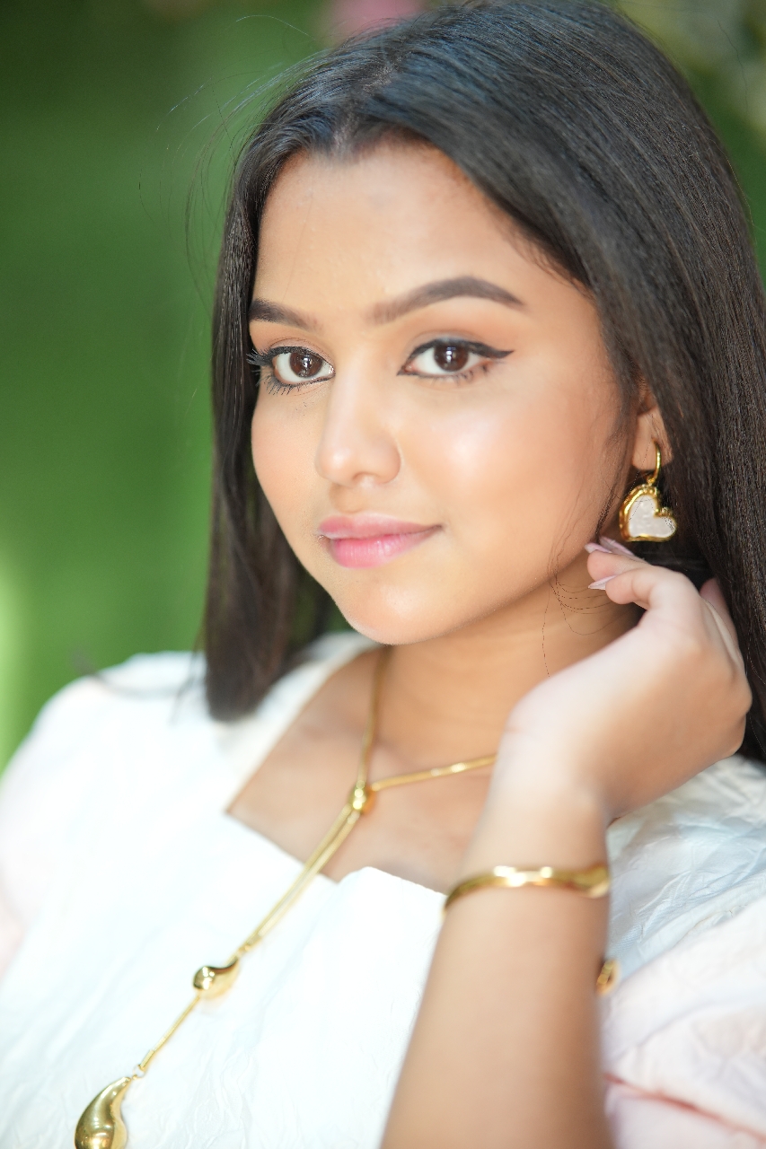  Gold Heart Enamel Earrings 